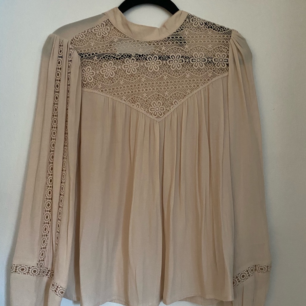 Super cute lace blouse
